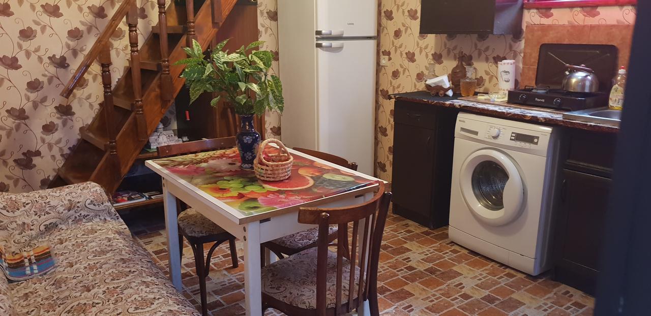 2 Santeli Turn Guest House Tbilisi Buitenkant foto