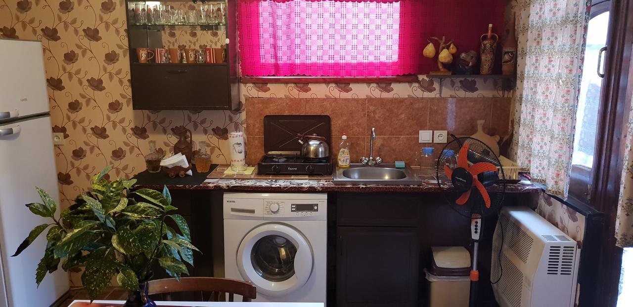 2 Santeli Turn Guest House Tbilisi Buitenkant foto